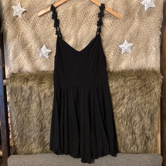 Kimchi Blue Black Daisy Strap Dress - Picture 2 of 5